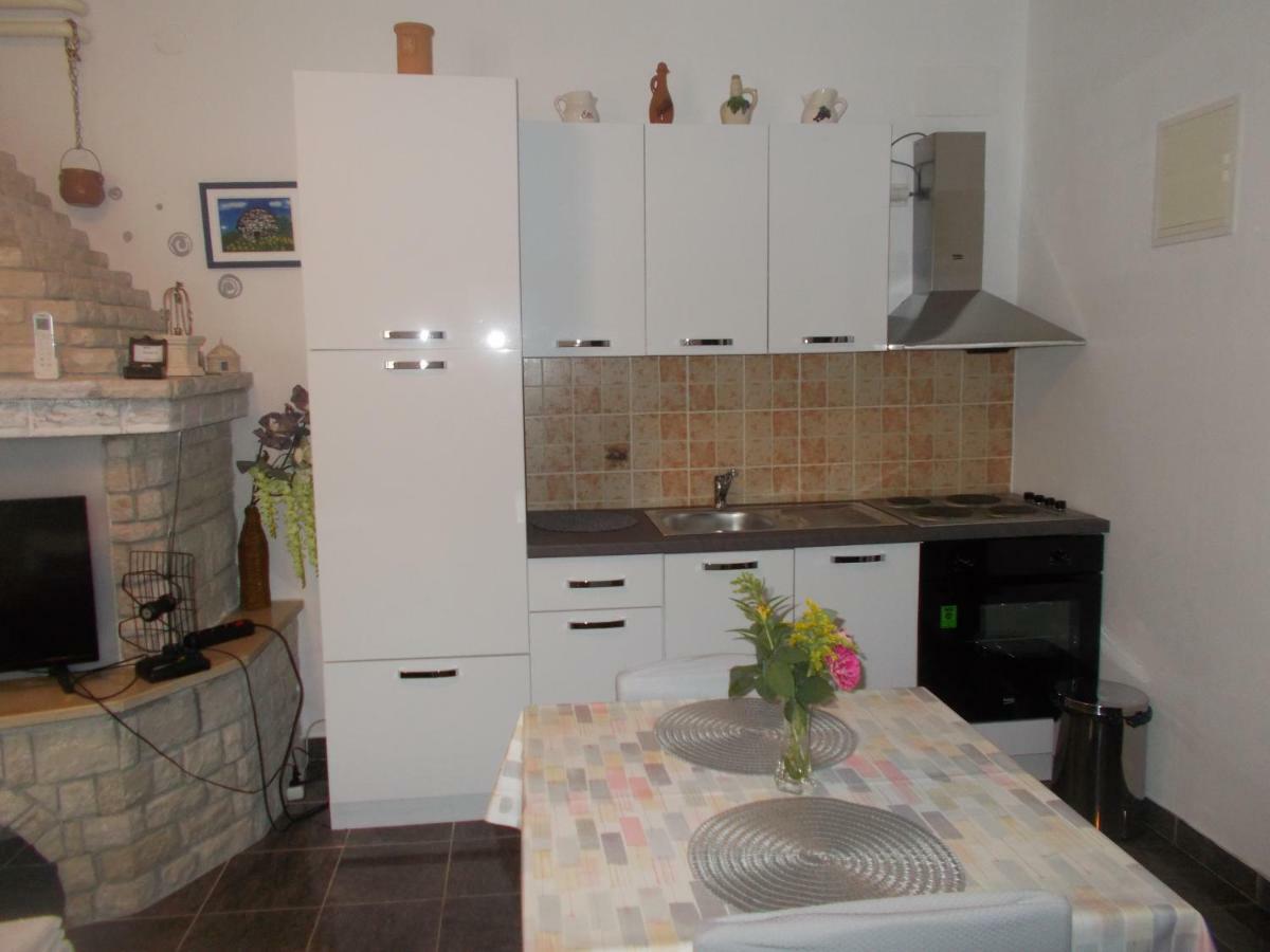 Appartamento Ella Pola Esterno foto